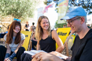 Nikon magazine - Fotobus society